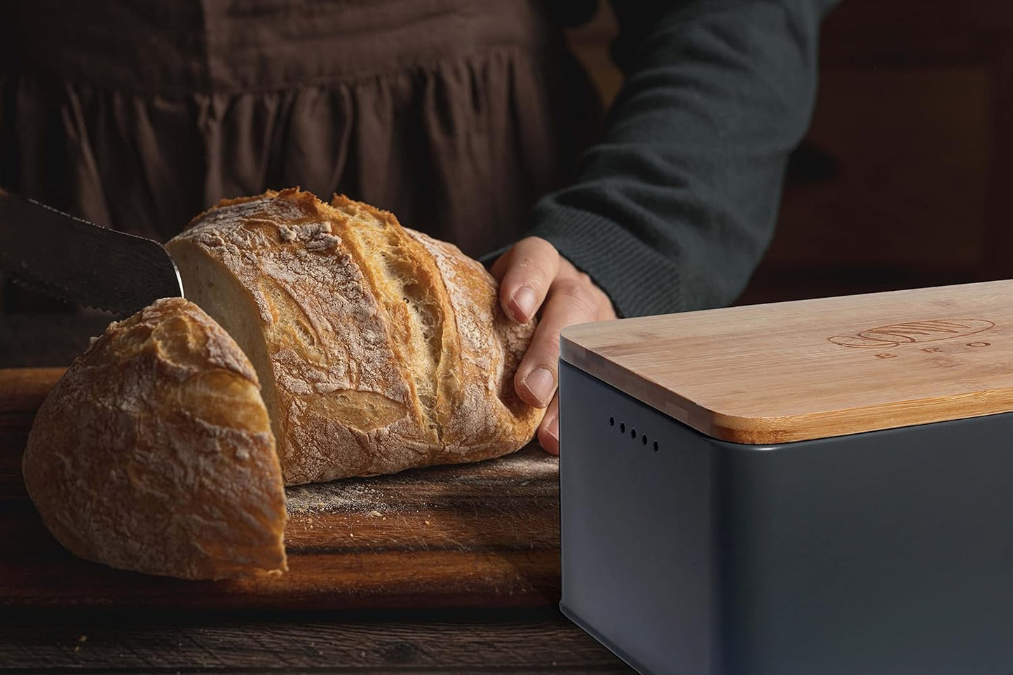 Brotkasten mit Schneidebrett, Raumgrau