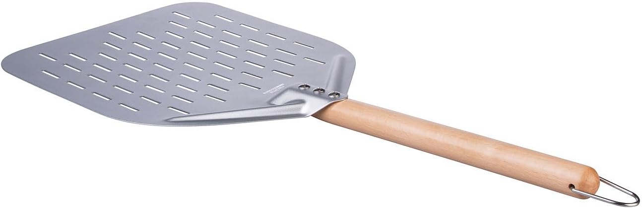 Perforierter Pizzaschieber mit Holzgriff