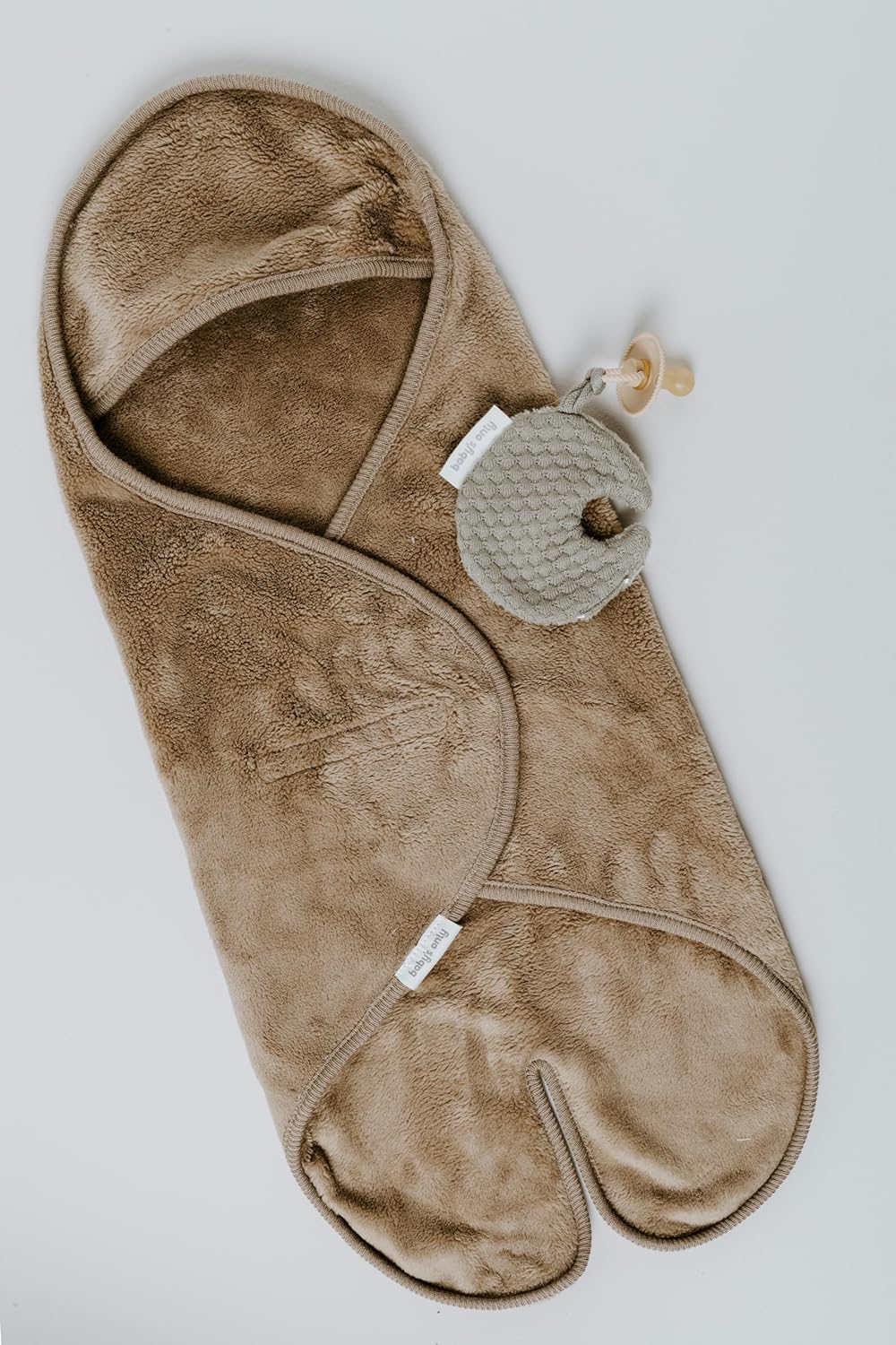 Einschlagdecke Clay mit Füssen für Babyschale, Clay