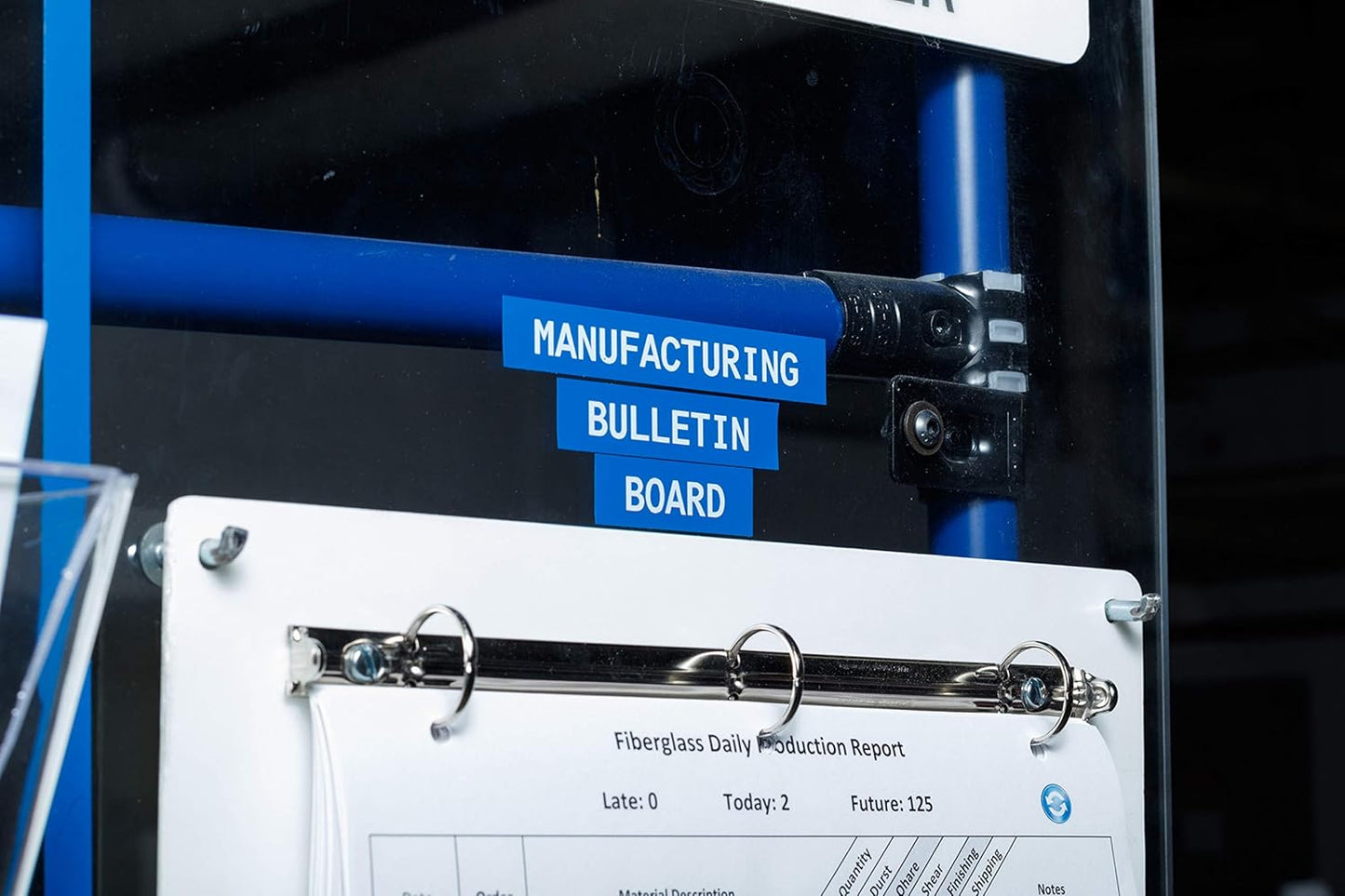 Vinyl-Etiketten für Etikettendrucker M211/M210, Etikett Vinyl - Weiss auf Blau, 9.53 mm x 6.40 m Labor & Sicherheit und Anlage