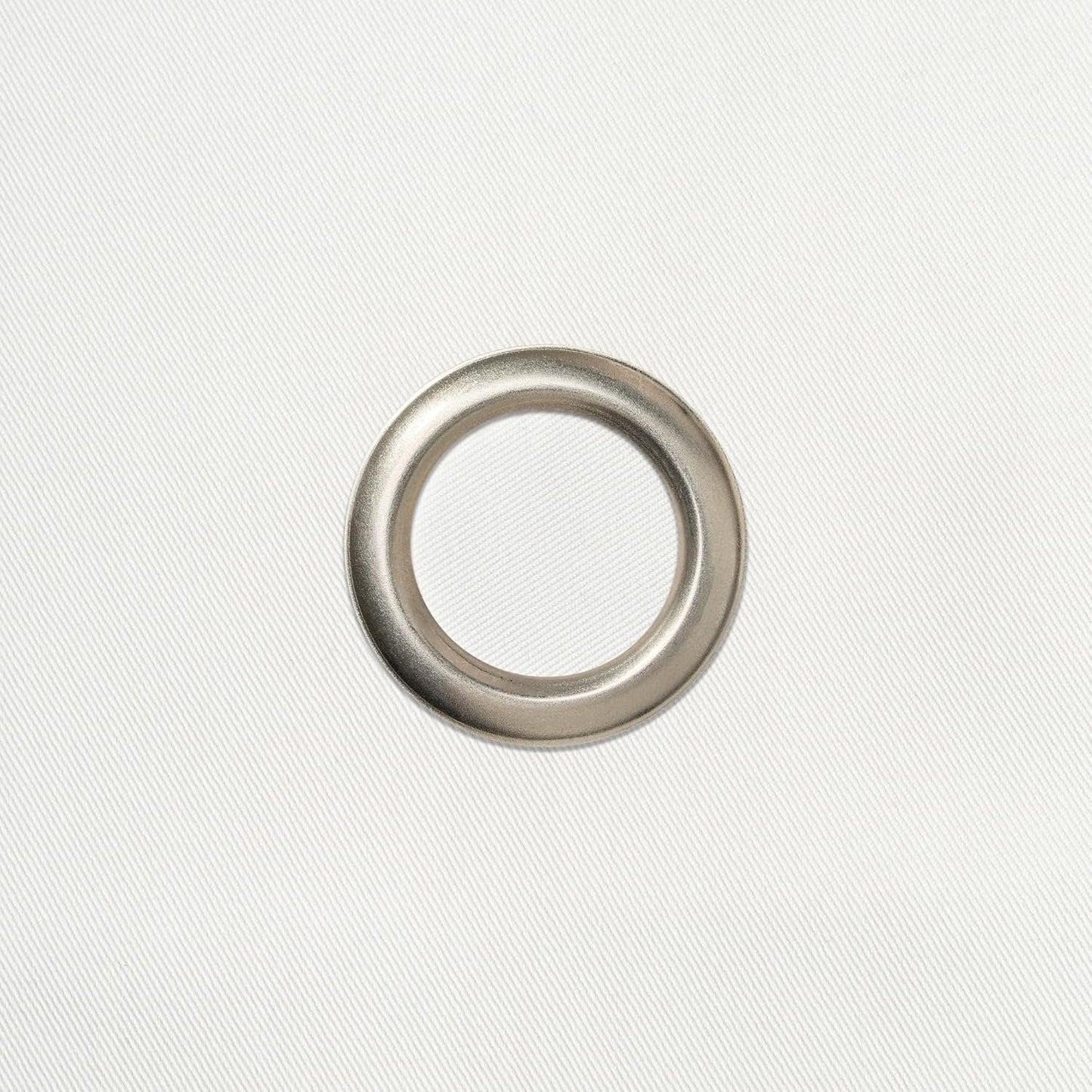 Flaschentuch mit Metallring für Eiskübel, Weiss mit Silbernem Metallring 1 Stück