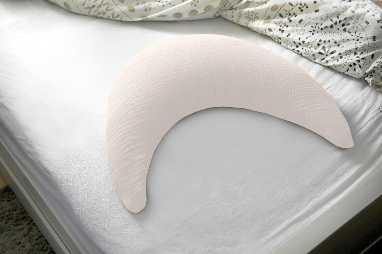 Musselinmond Still- und Kuschelkissen mit Baumwollbezug, Sandbeige