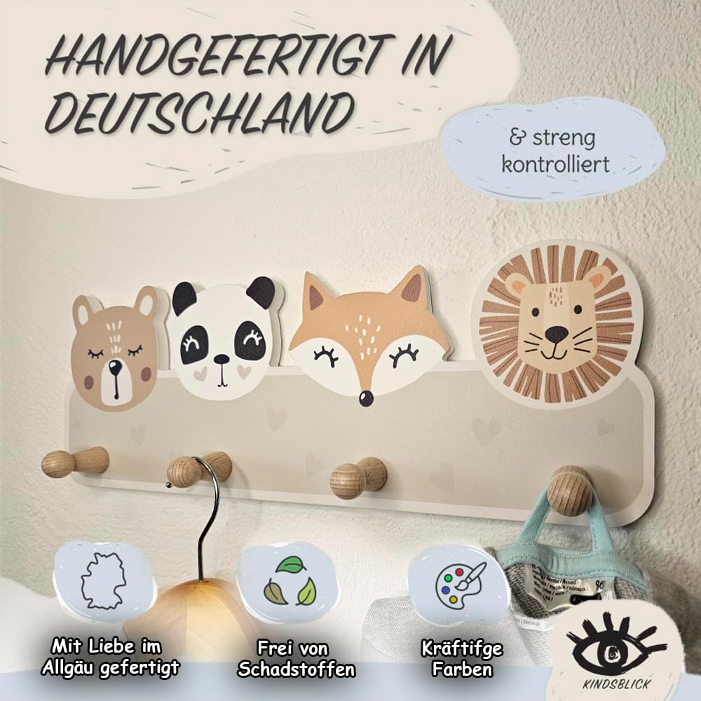 Kindergarderobe mit Poster, Beige