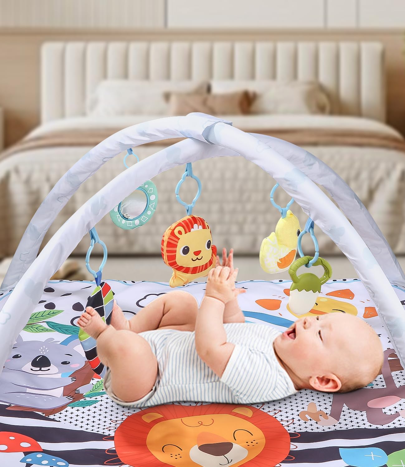 Baby-Spielmatte mit Bogen für kognitive Entwicklung