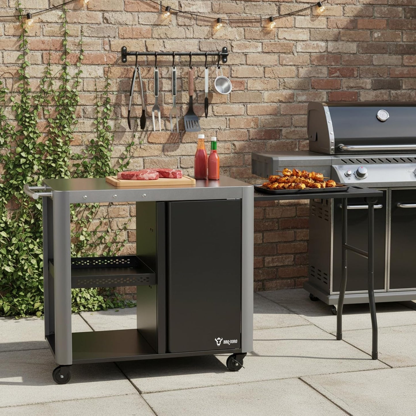 BQT6 Grillwagen mit grosser Arbeitsfläche 95 x 50 cm, Silber