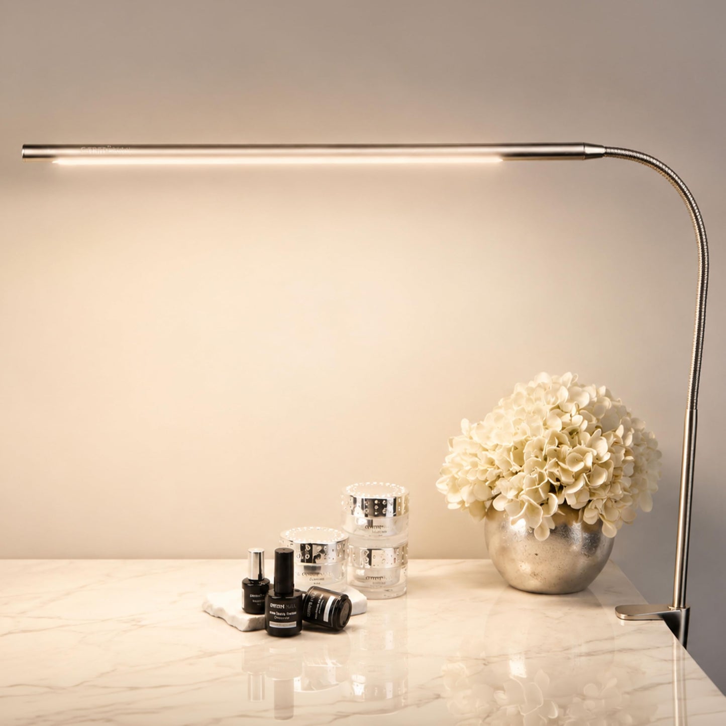 LED-Arbeitsplatzleuchte