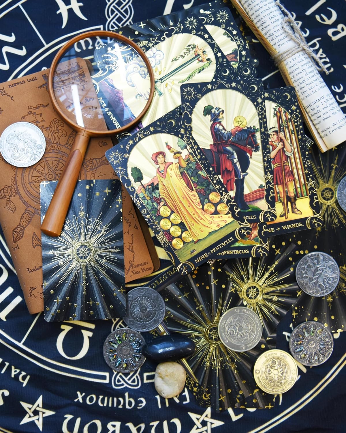 Englische Waite-Tarotkarten, Schwarz und Gold zu kombinieren