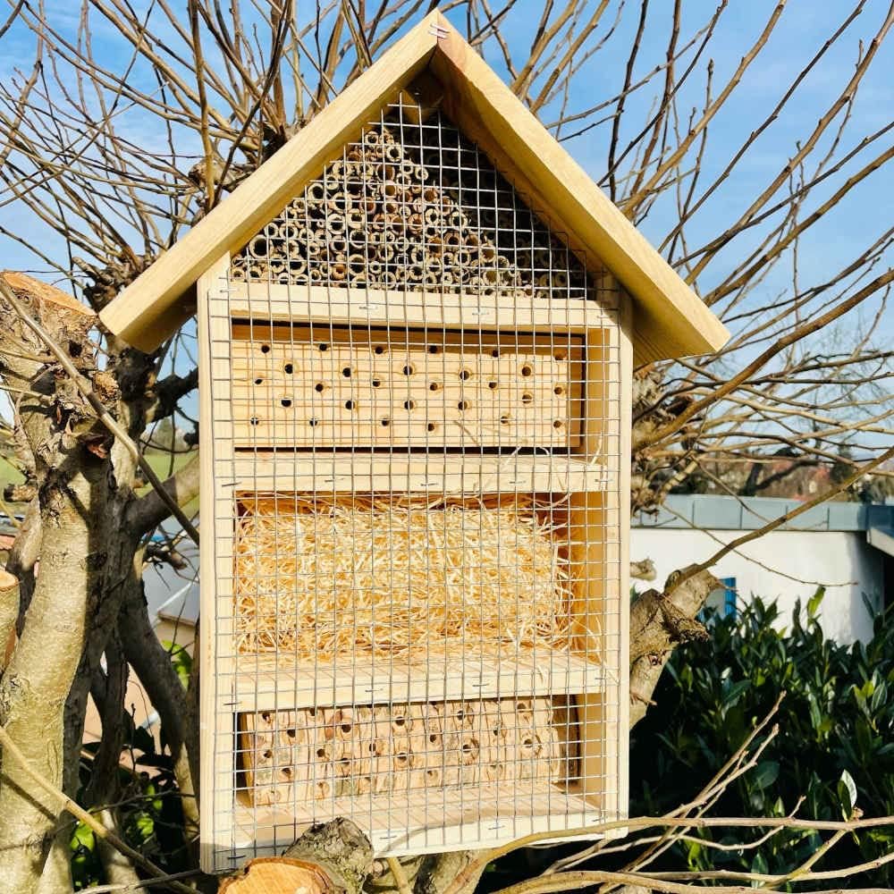 Handgefertigtes Insektenhotel, Natur L