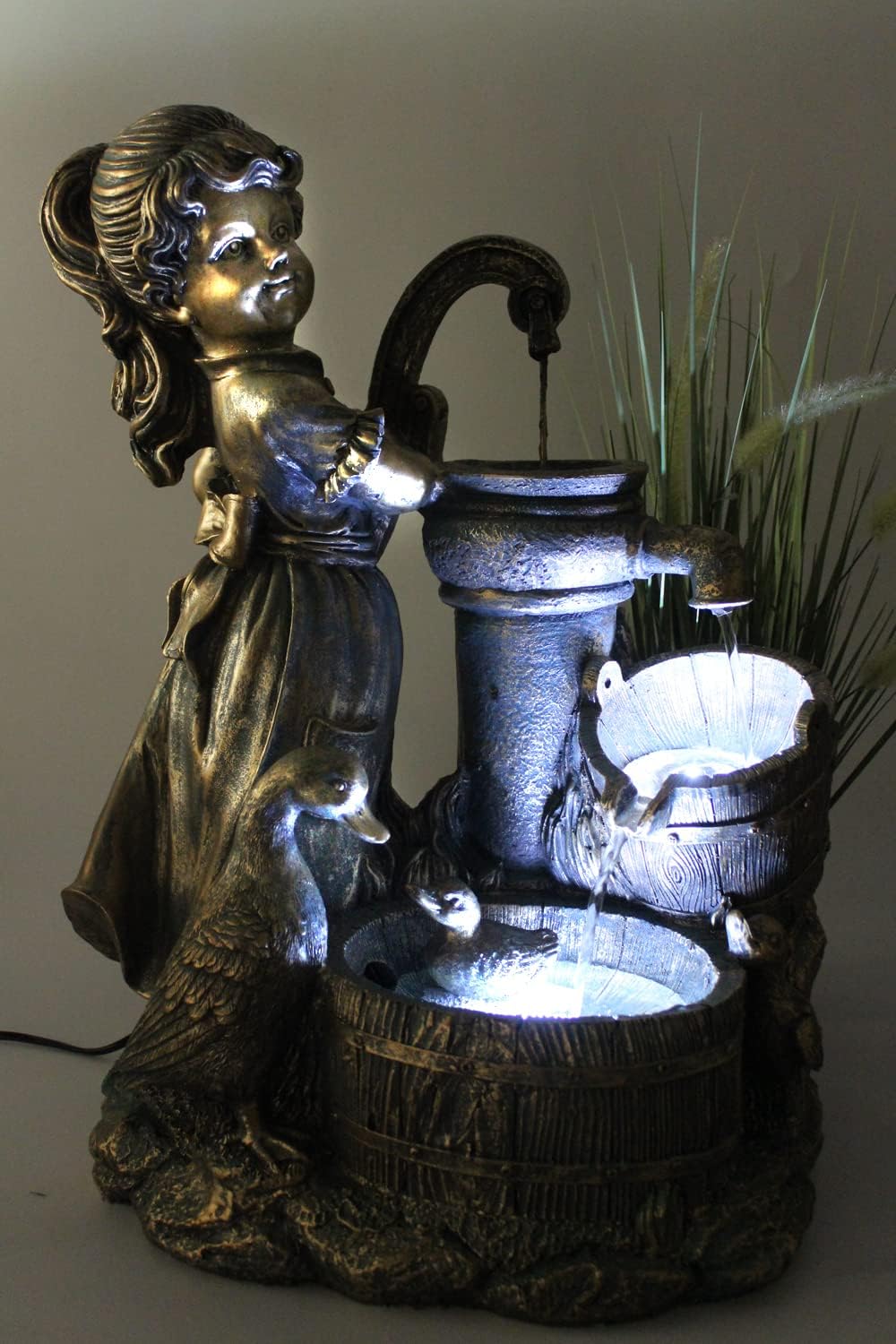 Gartenbrunnen Heidi mit Gänse Wasserspiel