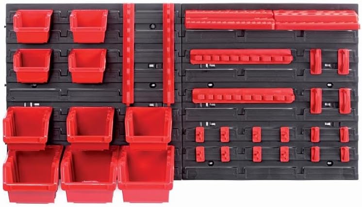 Werkzeugwand mit Stapelboxen