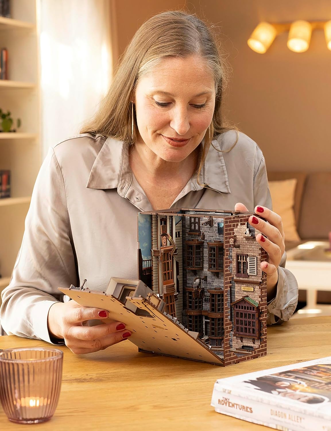 3D Book Nook Modellbausatz Diagon Alley, Harry Potter (Diagon Alley)