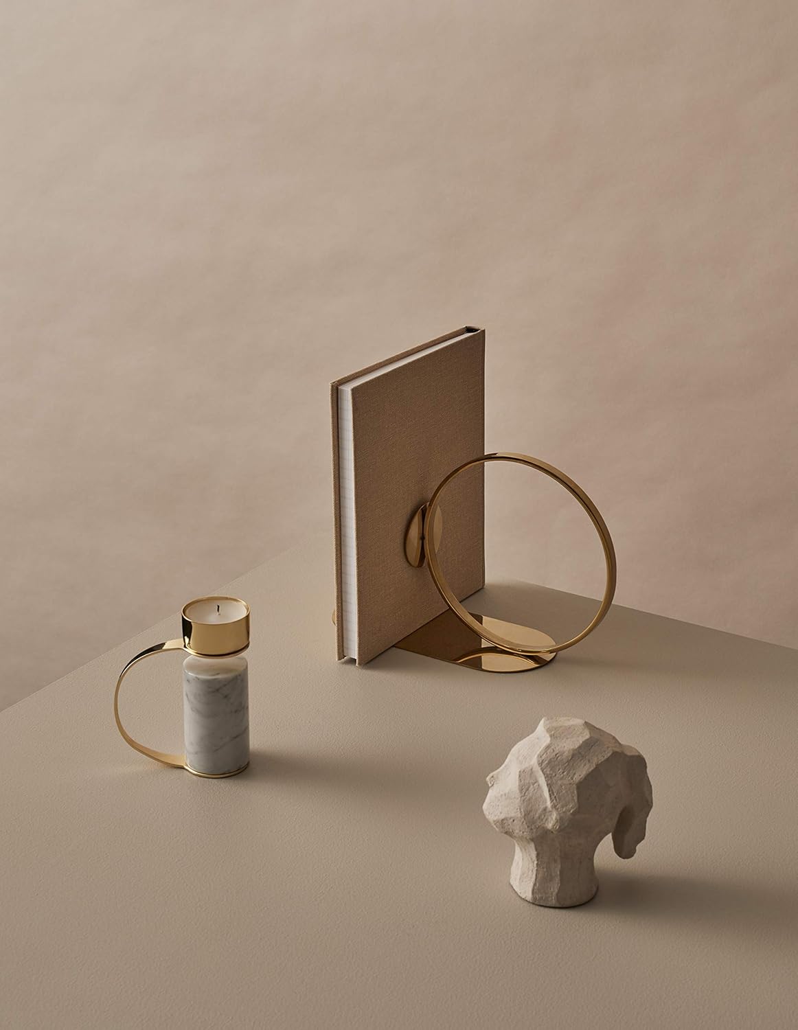Runder Design-Bücherstand