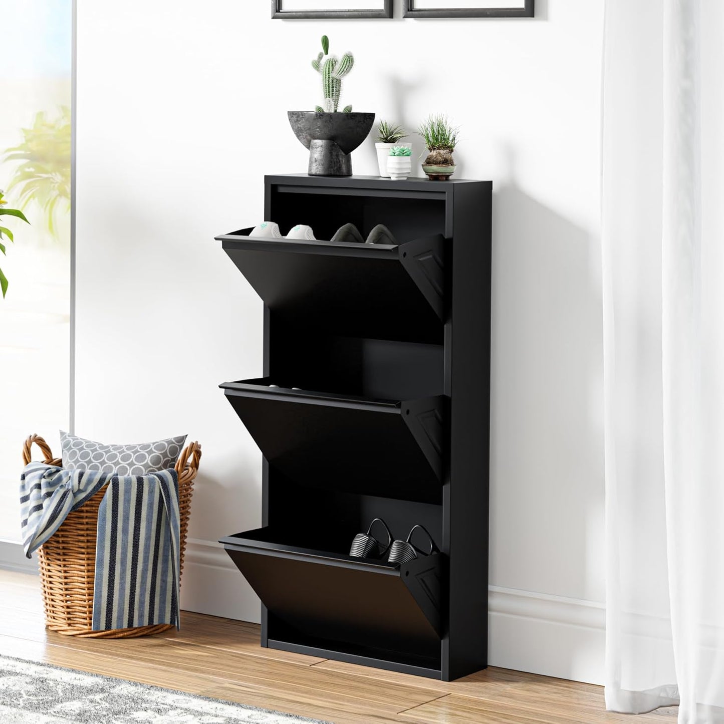 Schuhschrank Sokndal, Schwarz mit 3 Klappen