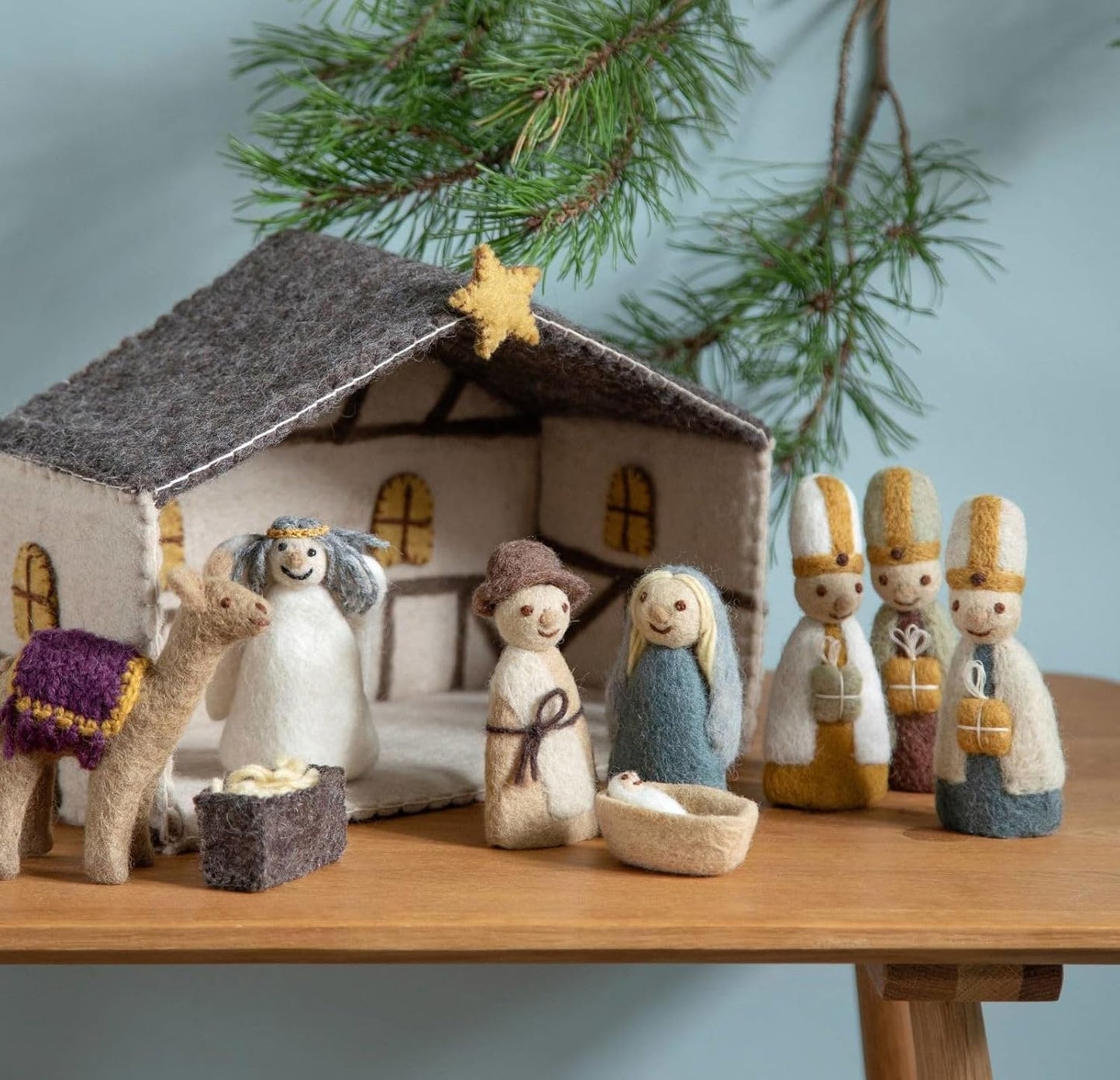 Krippenfiguren aus Filz, Krippenspiel – Geöffnet