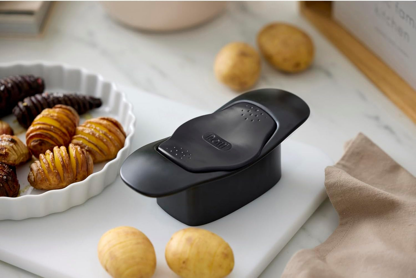Hasselback Kartoffelschneider, Schwarz 19 x 8 x 6