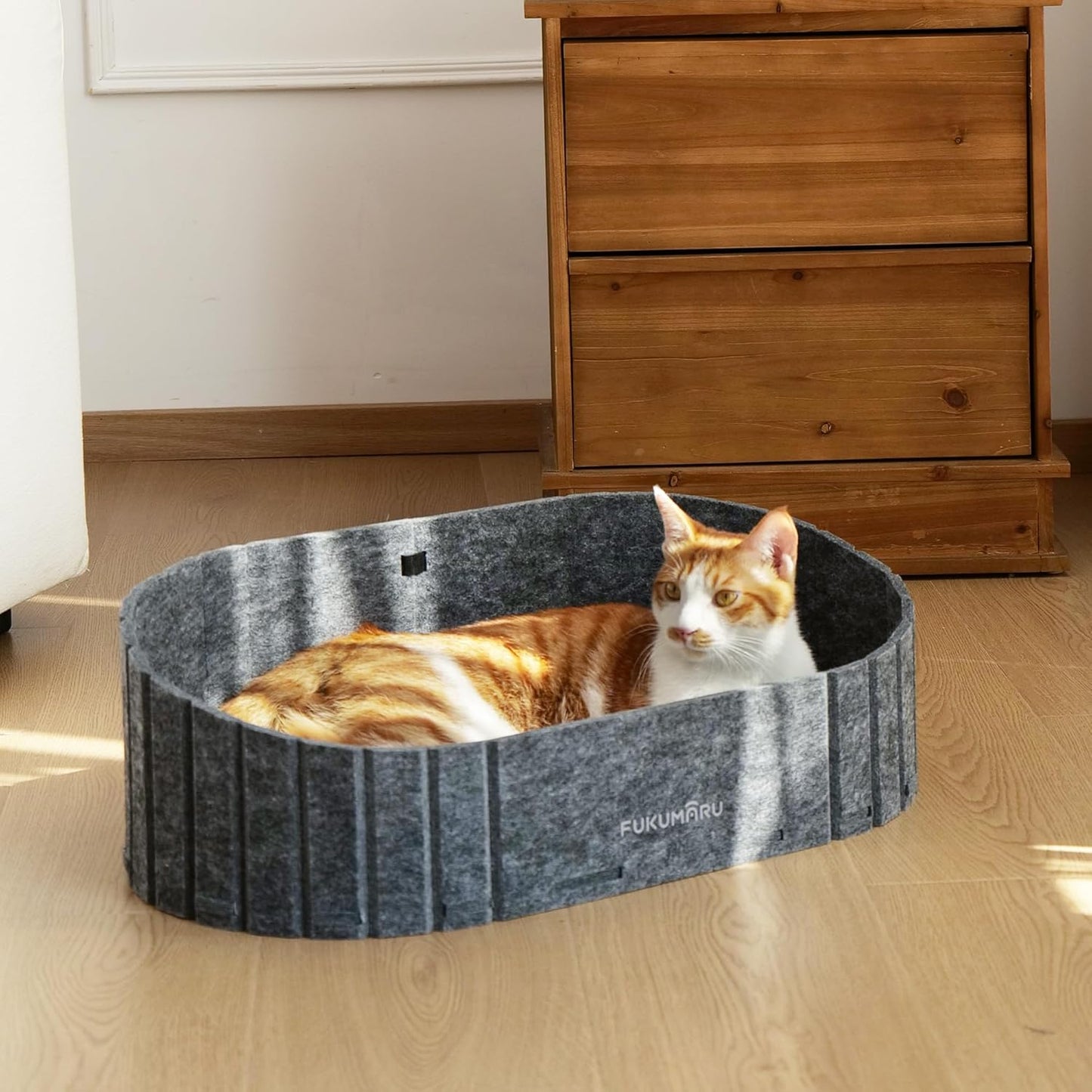 Katzen-Couchbett mit Kunstfell-Kissen, grau