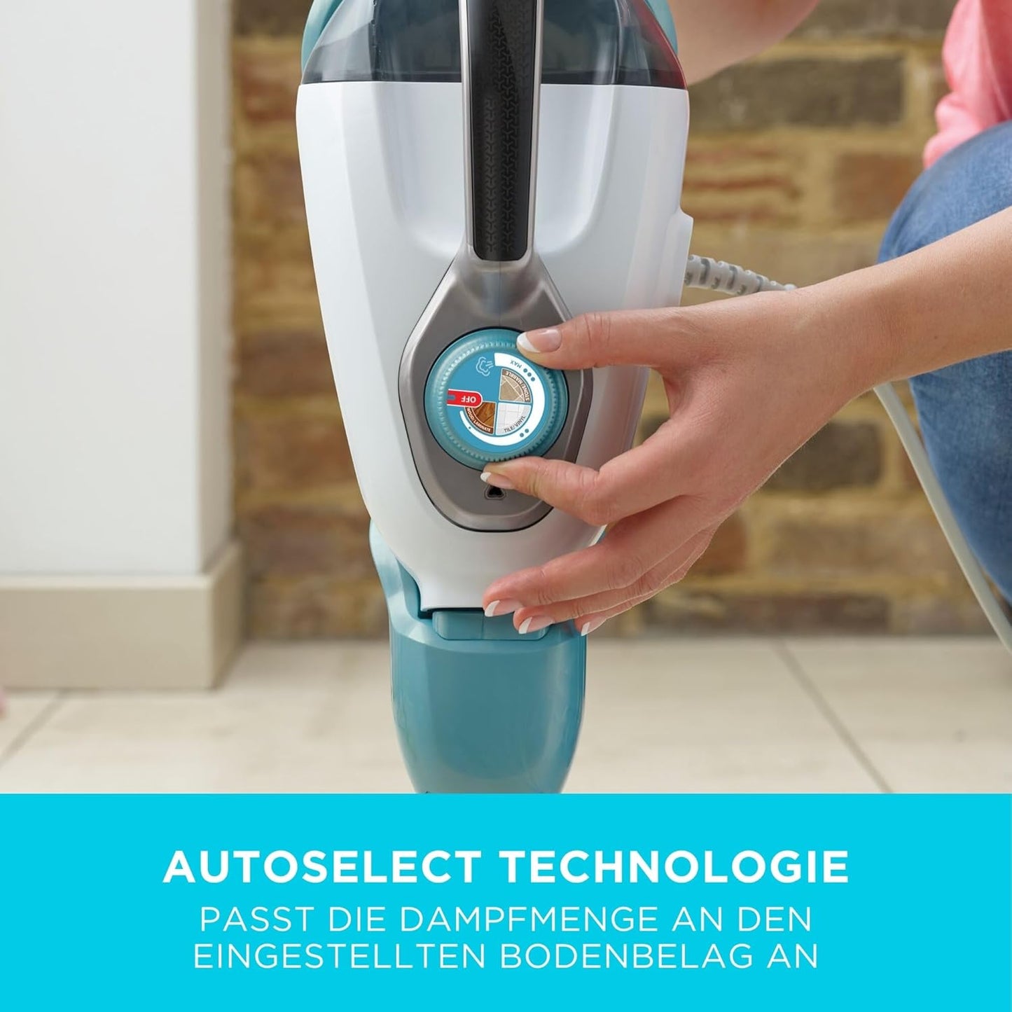 2-in-1 Dampfmopp mit Handreiniger und 11 Zubehörteilen
