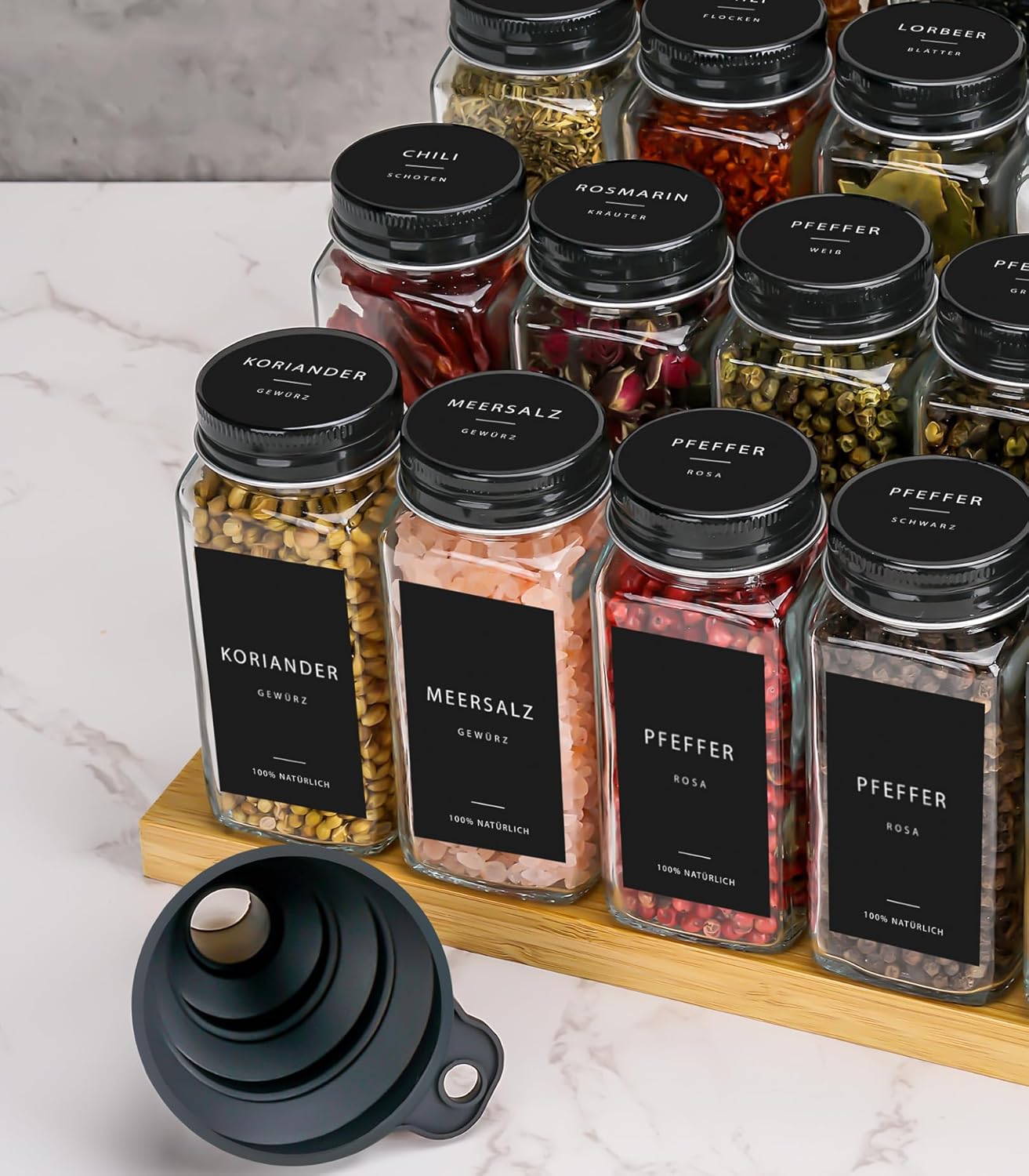 24-teiliges Gewürzgläser Set mit Etiketten, Streueinsatz, Trichter & Reinigungsbürste, Schwarz - 24 - schwarze Etiketten