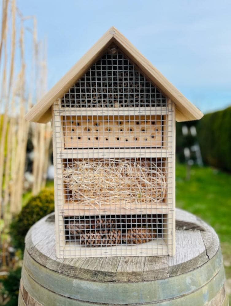Handgefertigtes Insektenhotel, Natur L