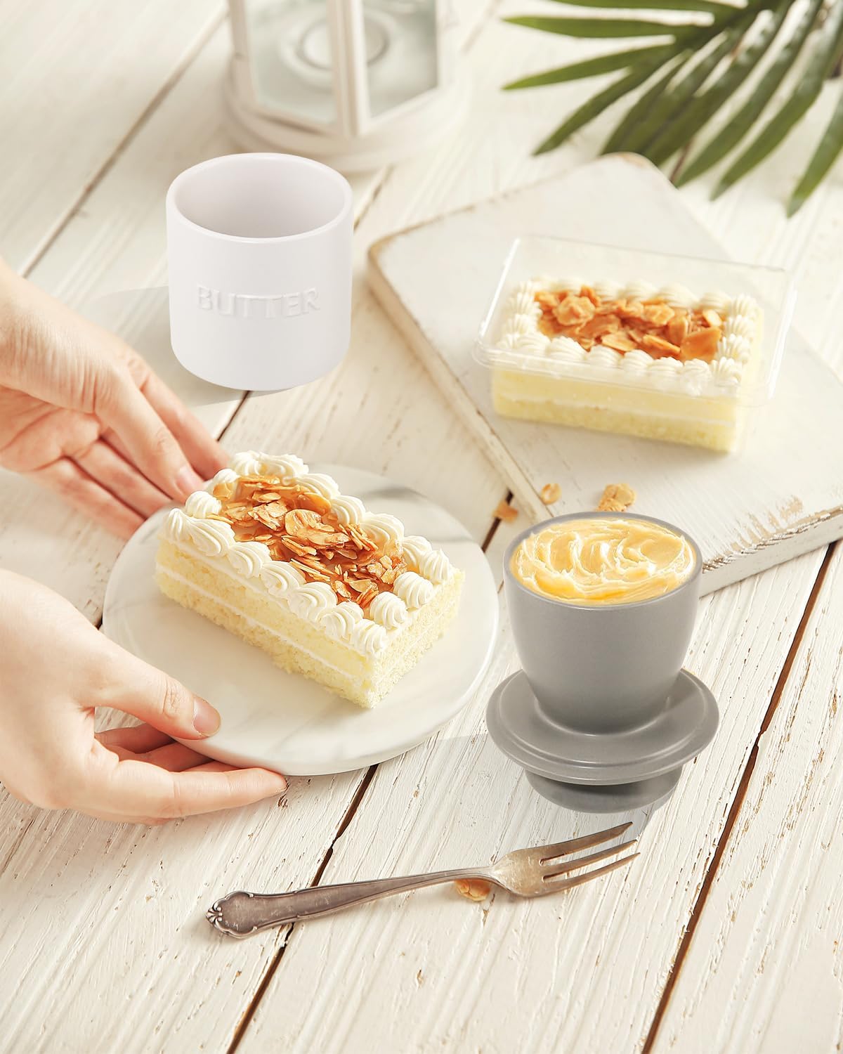 Französische Butterdose mit Deckel, Weiß