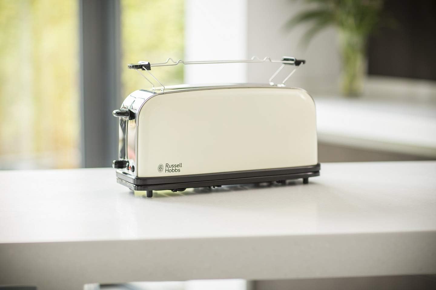 Langschlitz-Toaster mit Brötchenaufsatz
