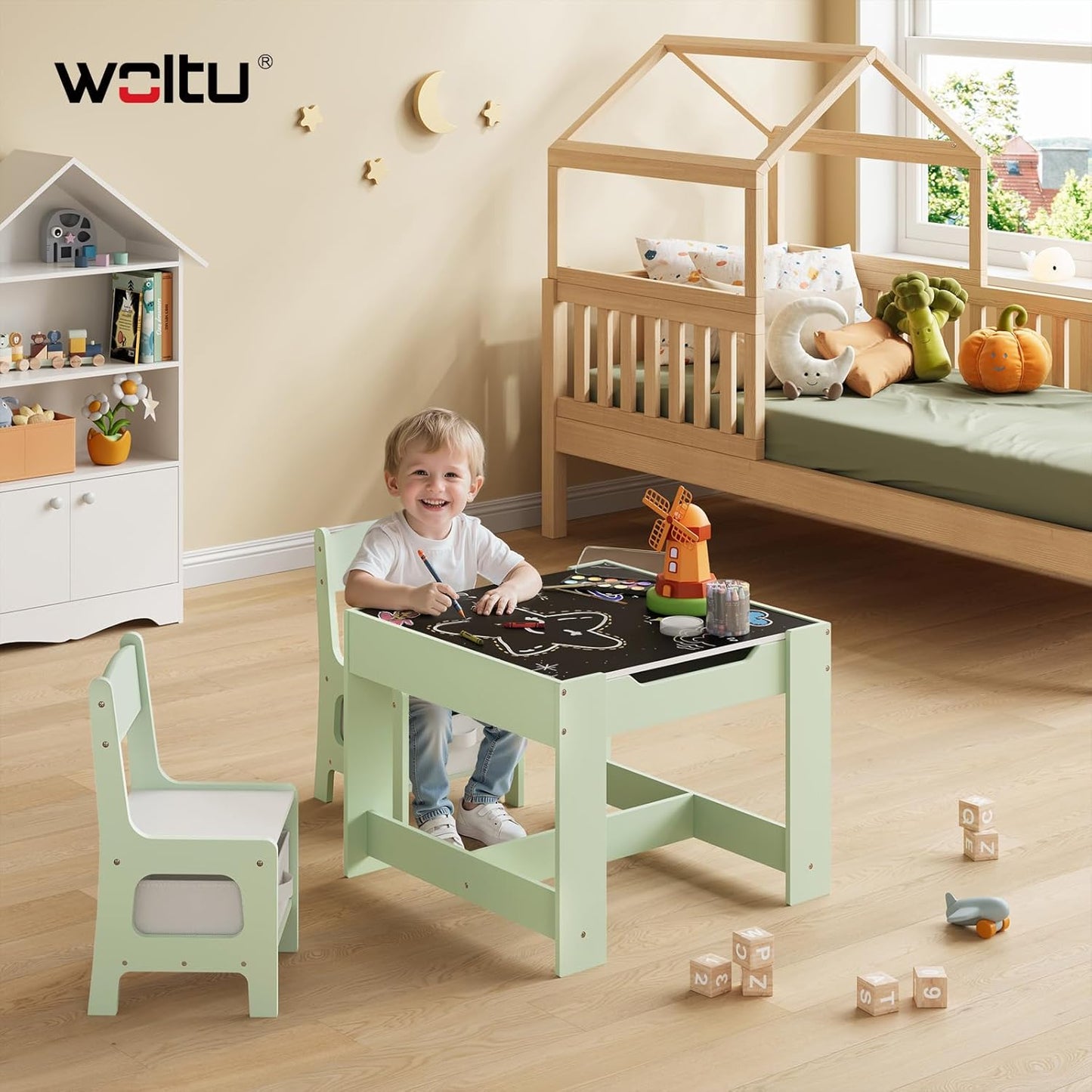 Kindertisch mit Stühlen und Stauraum, Grün + Weiss