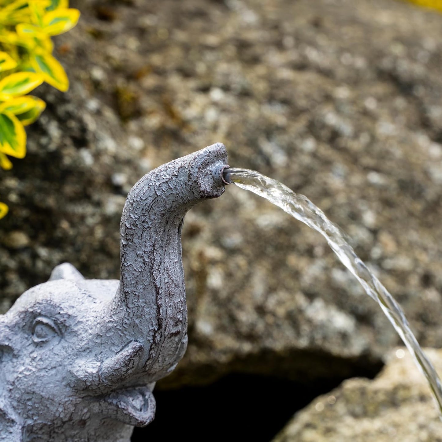 Solar Wasserspeier Set: Sitzender Elefant Lumi