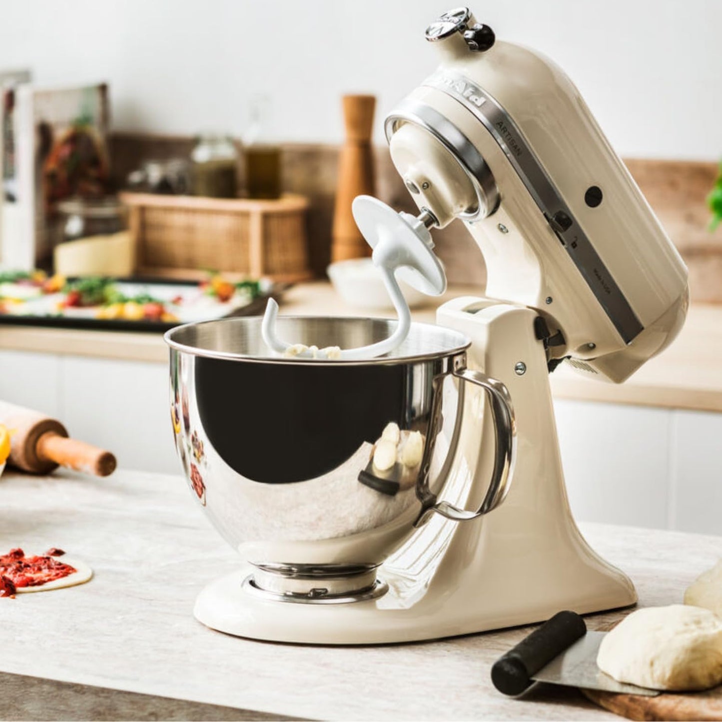 Küchenmaschine Artisan KSM175 mit kippbarem Food Processor, 4,8 Liter Crème