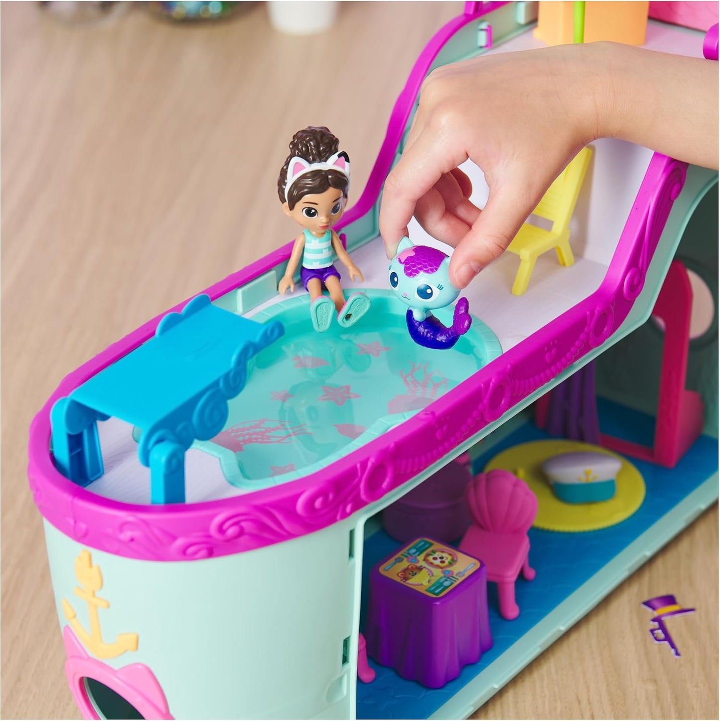 Kreuzfahrtschiff-Spielzeug-Set mit Figuren
