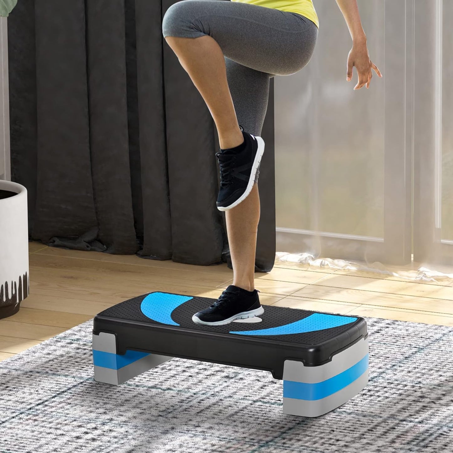 Höhenverstellbarer Aerobic-Stepper, Schwarz+Hellblau+Grau