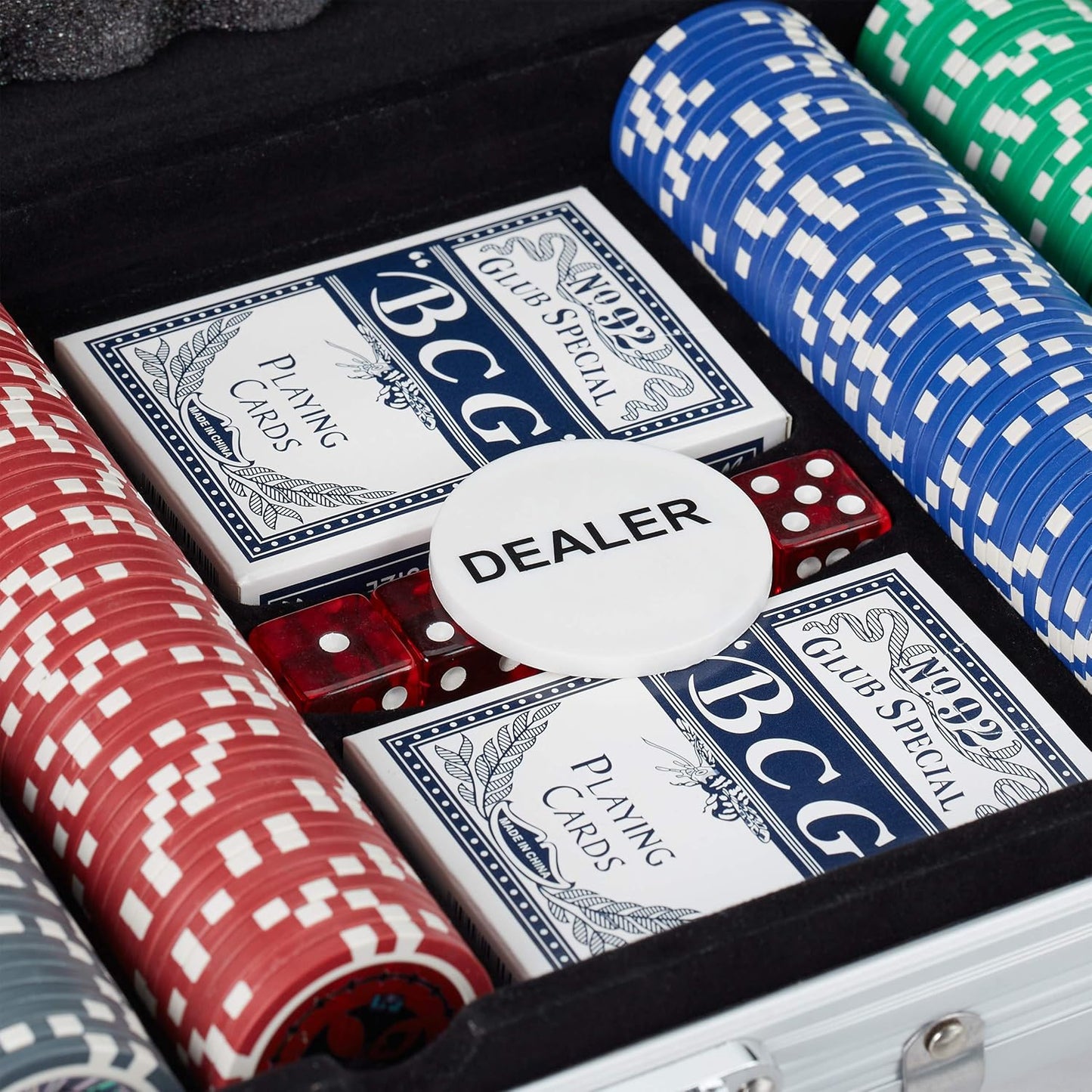 Pokerkoffer mit 300 Chips & Zubehör