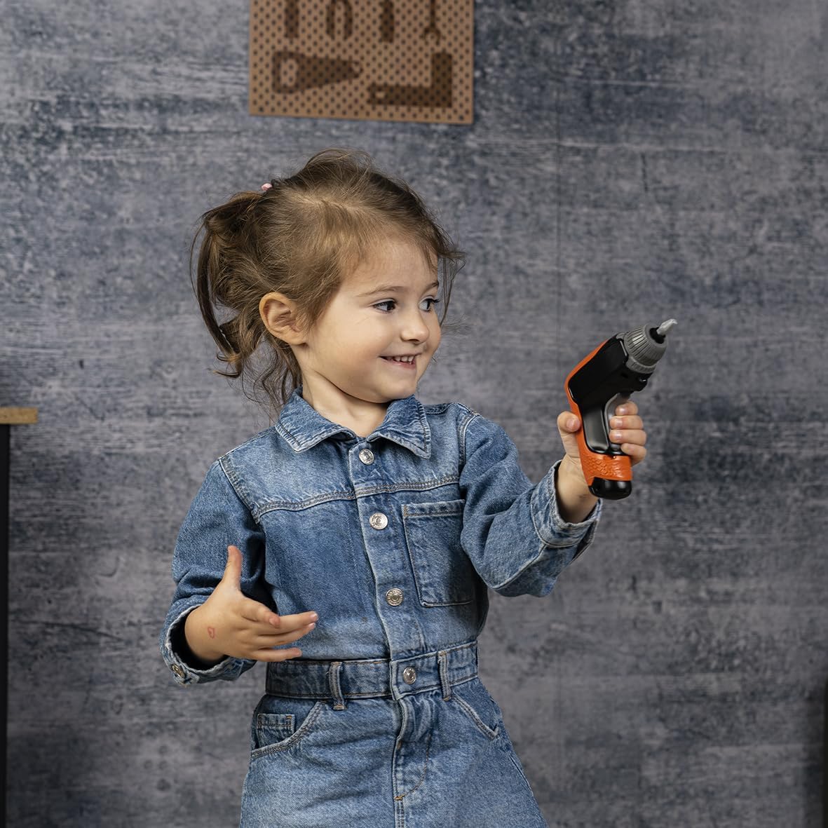 Black+Decker Werkbank mit Kran