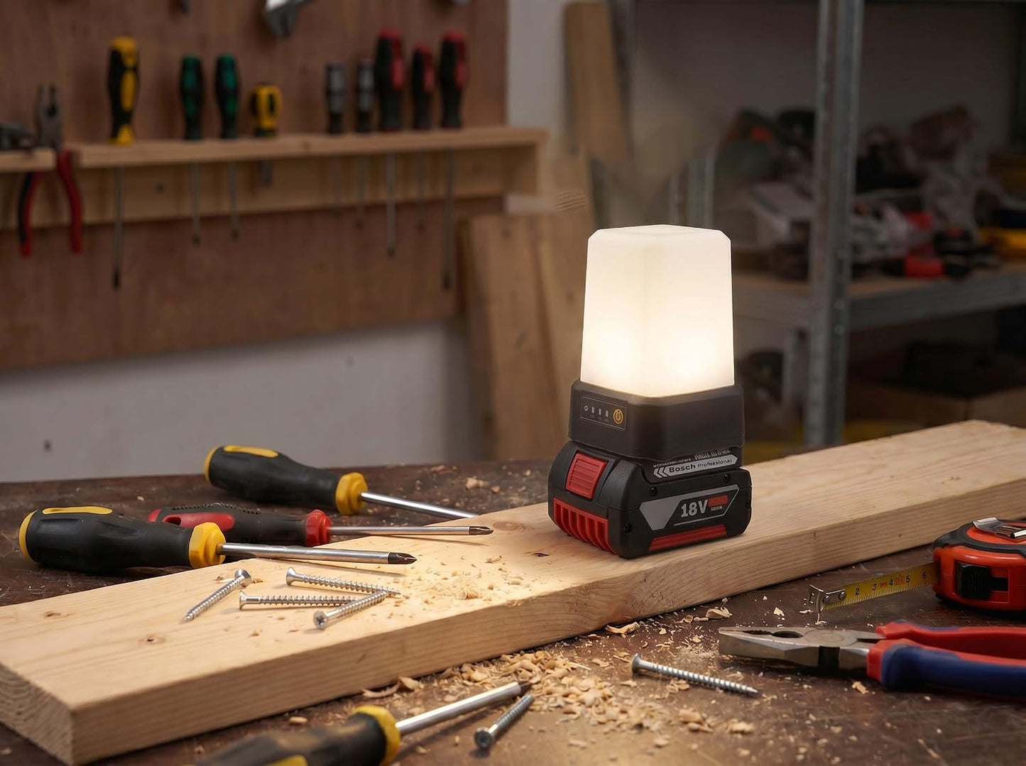 LED-Arbeitsleuchte mit 180° klappbarem Bosch-Adapter, 180° Klappbar Bosch-adapter
