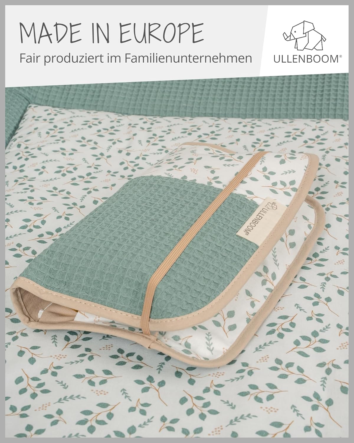 Wickeltasche für unterwegs (bis zu 3 Windeln), Floral Grün 18 x 27 cm