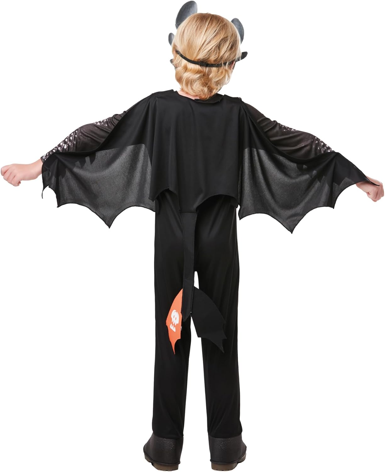 Toothless, M