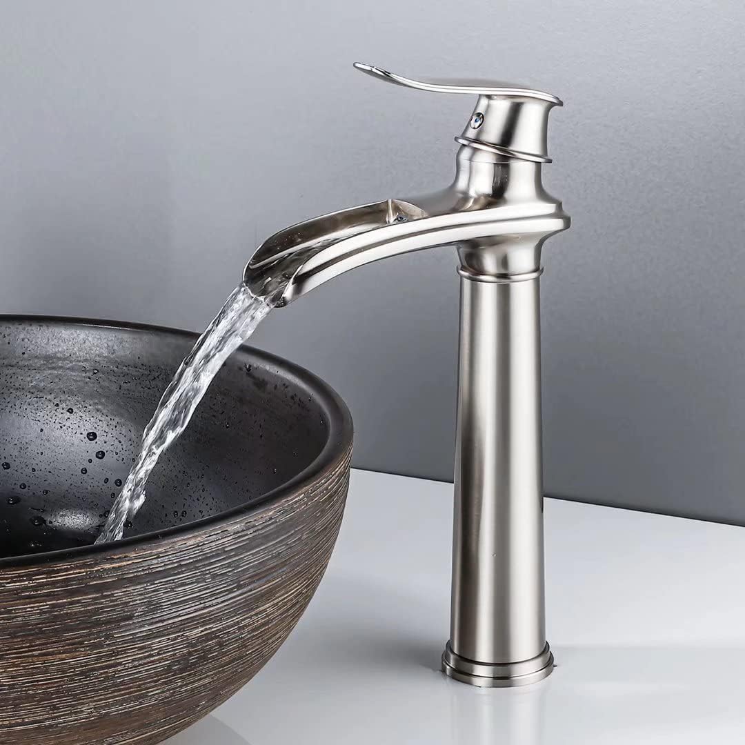 Waschtischarmatur mit Wasserfalleffekt, Gebürstet Nickel