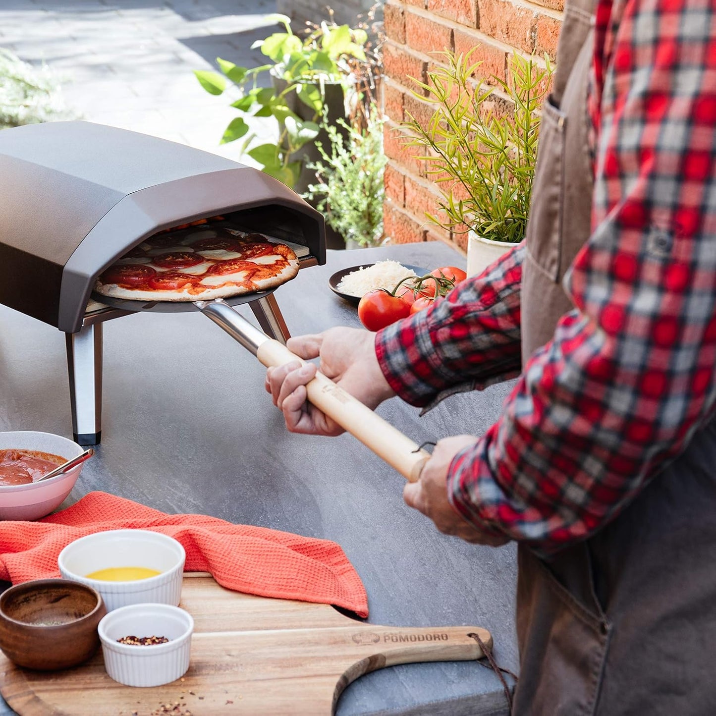 Pizzaschieber mit verstellbarem Holzgriff, 22,9 cm (9 Zoll) rotierende Schaufel