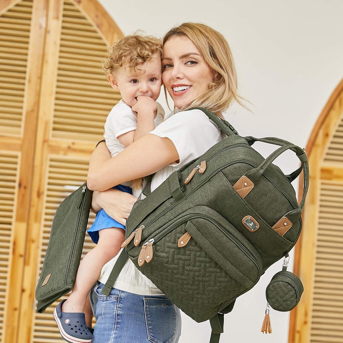 Wickelrucksack mit Wickelauflage, Armeegrün