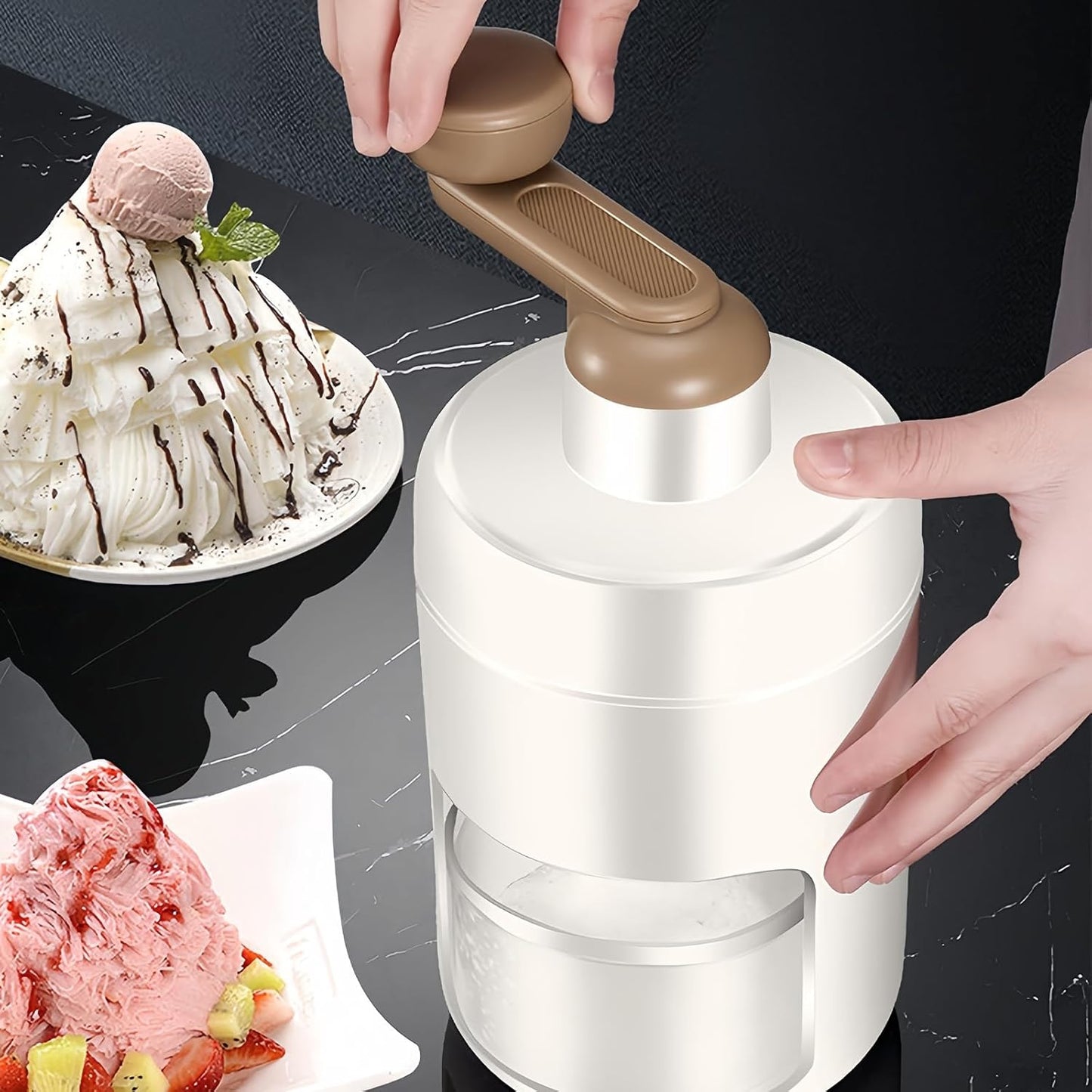 Crushed Ice Maker mit Kurbel & Eiswürfelschalen