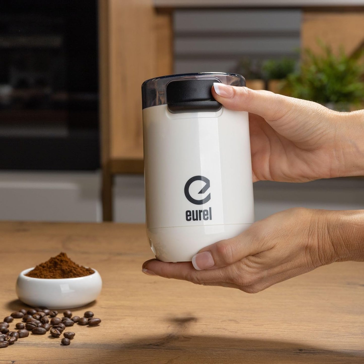 Kaffeemühle KMA, Weiss