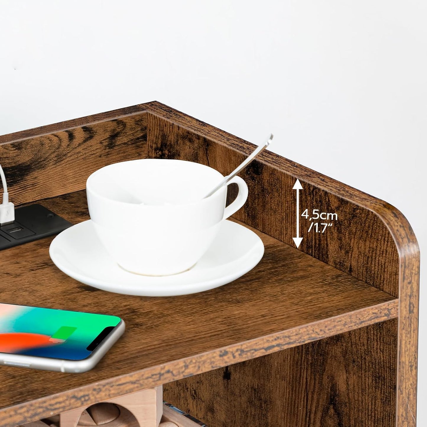 Beistell- und Nachttisch mit 2 AC- & 2 USB-Anschlüssen