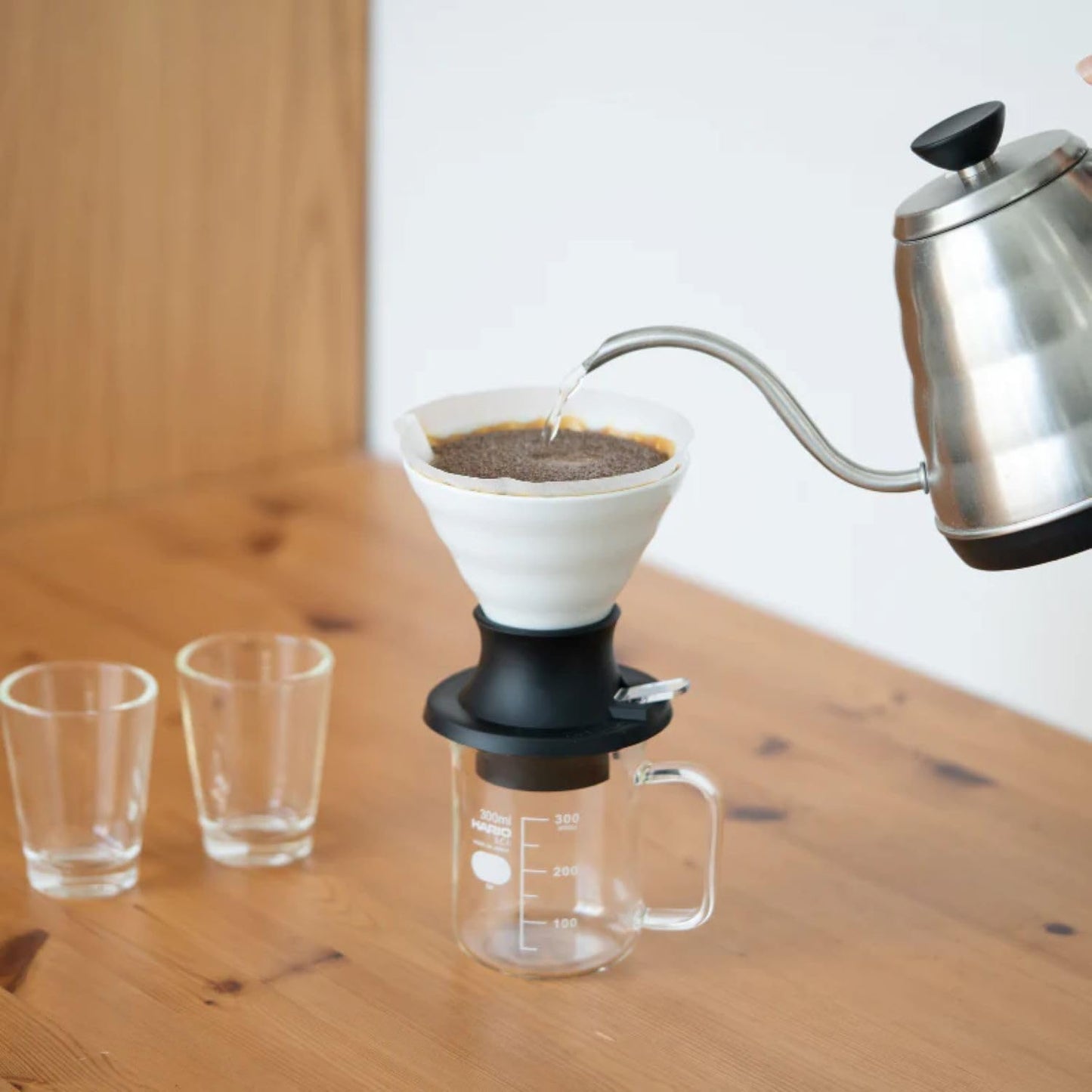 V60-02 Keramiktropfer + Filter, Size 02 Weiss