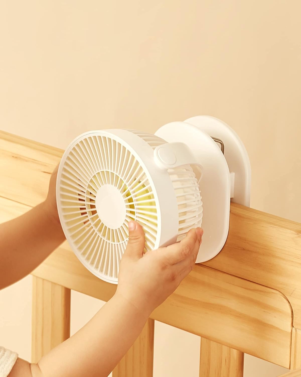 ‎Clip Fan Life1 Plus - Tischventilator mit Clip-Funktion, Milch Weiss