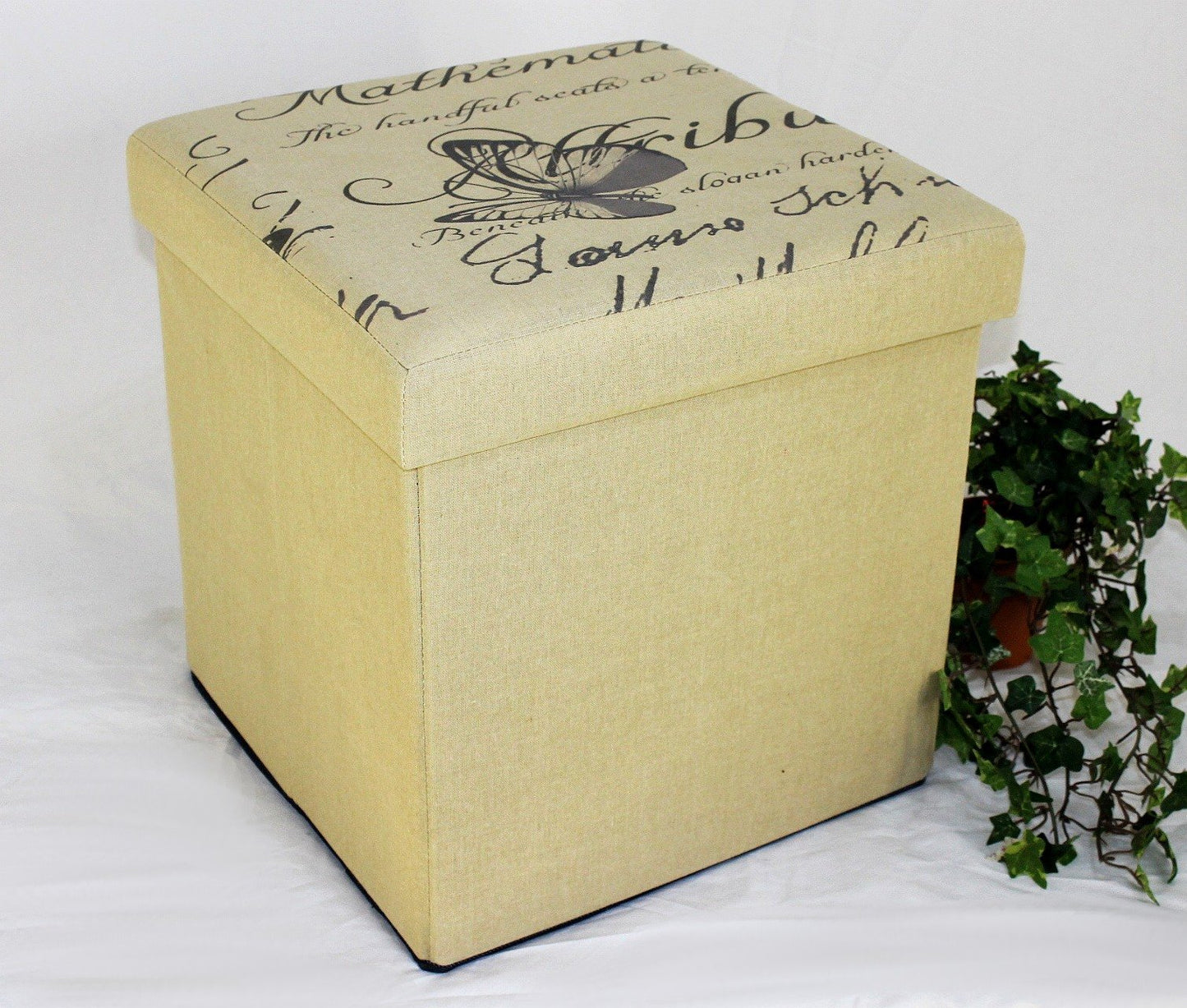 Faltbarer Sitzhocker mit Aufbewahrungsbox