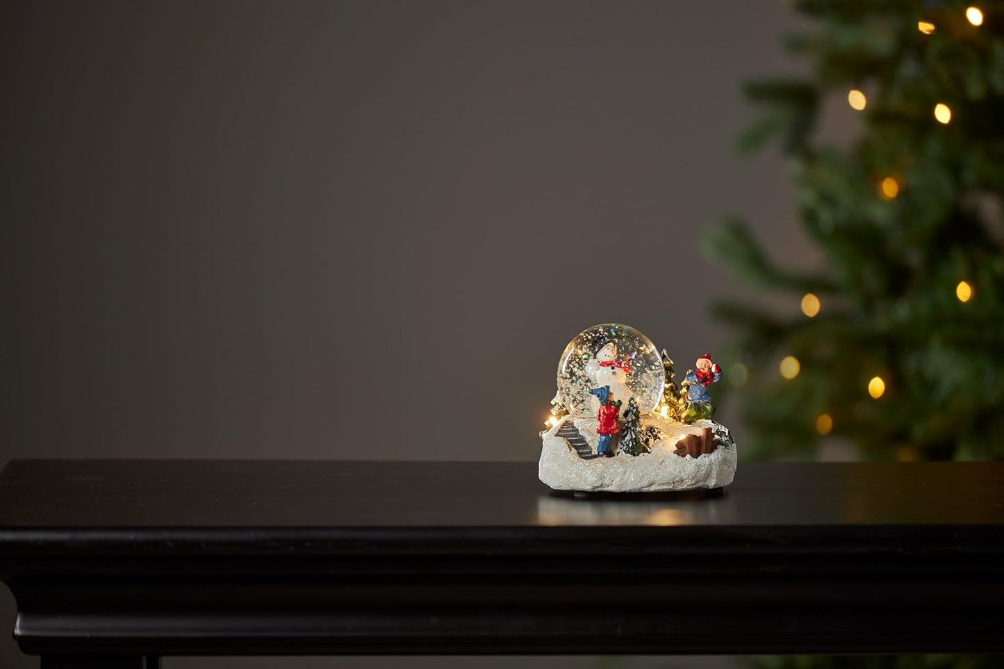 LED Schneekugel mit Timer, Schneekugel
