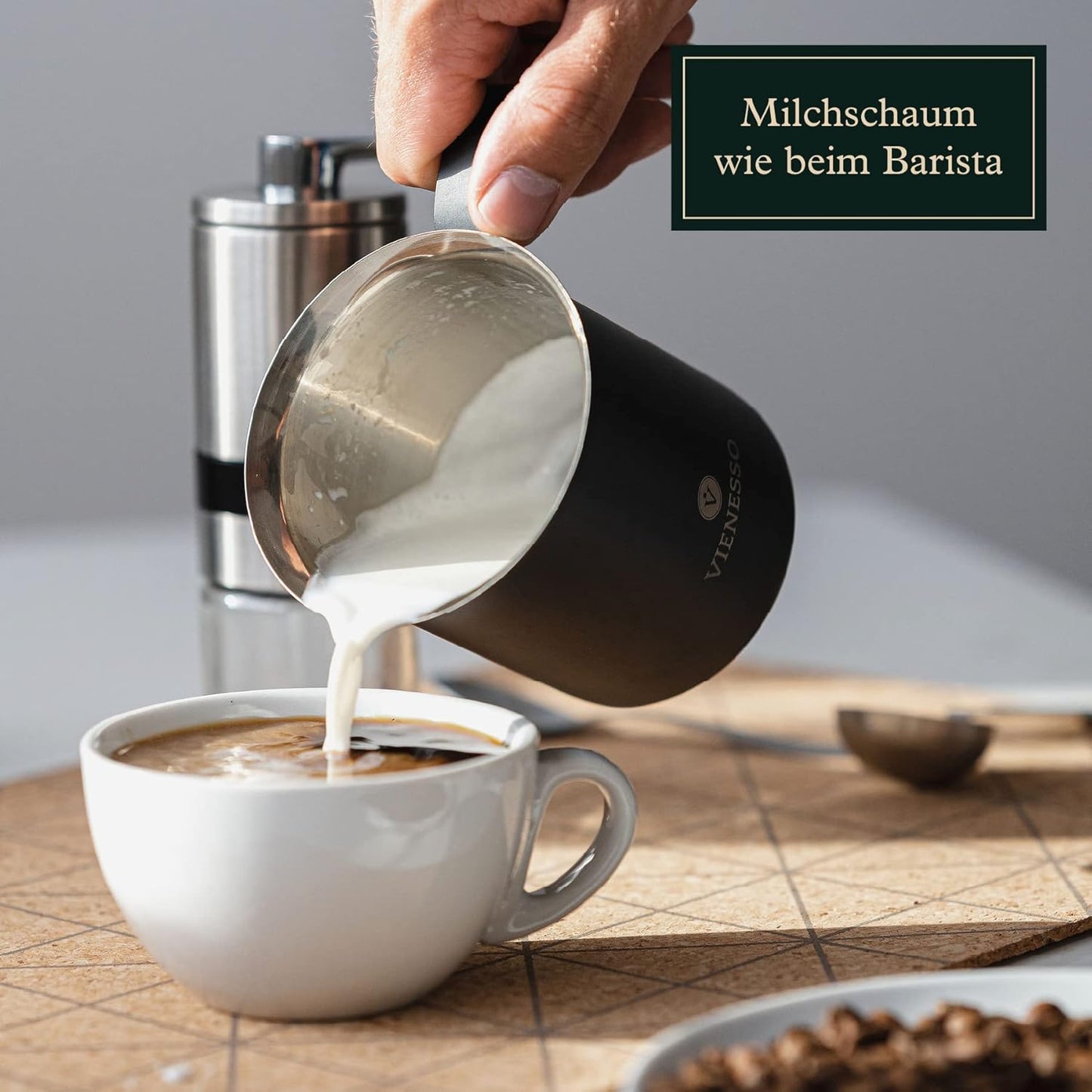 Manueller Milchaufschäumer, Schwarz 400 ml