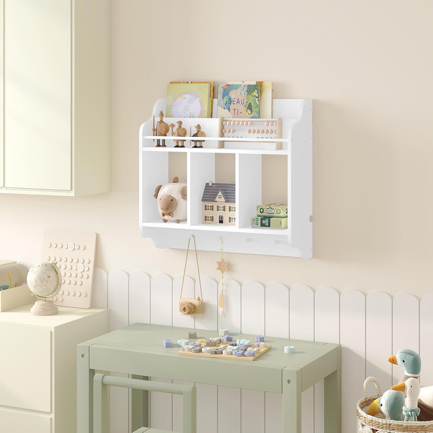 Bücher- und Wandregal für Kinder
