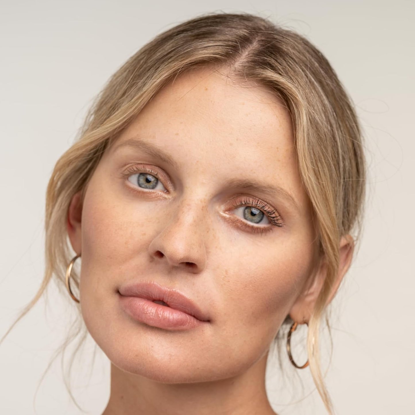 Getönte Wimpern- & Augenbrauenpflege, Schwarz