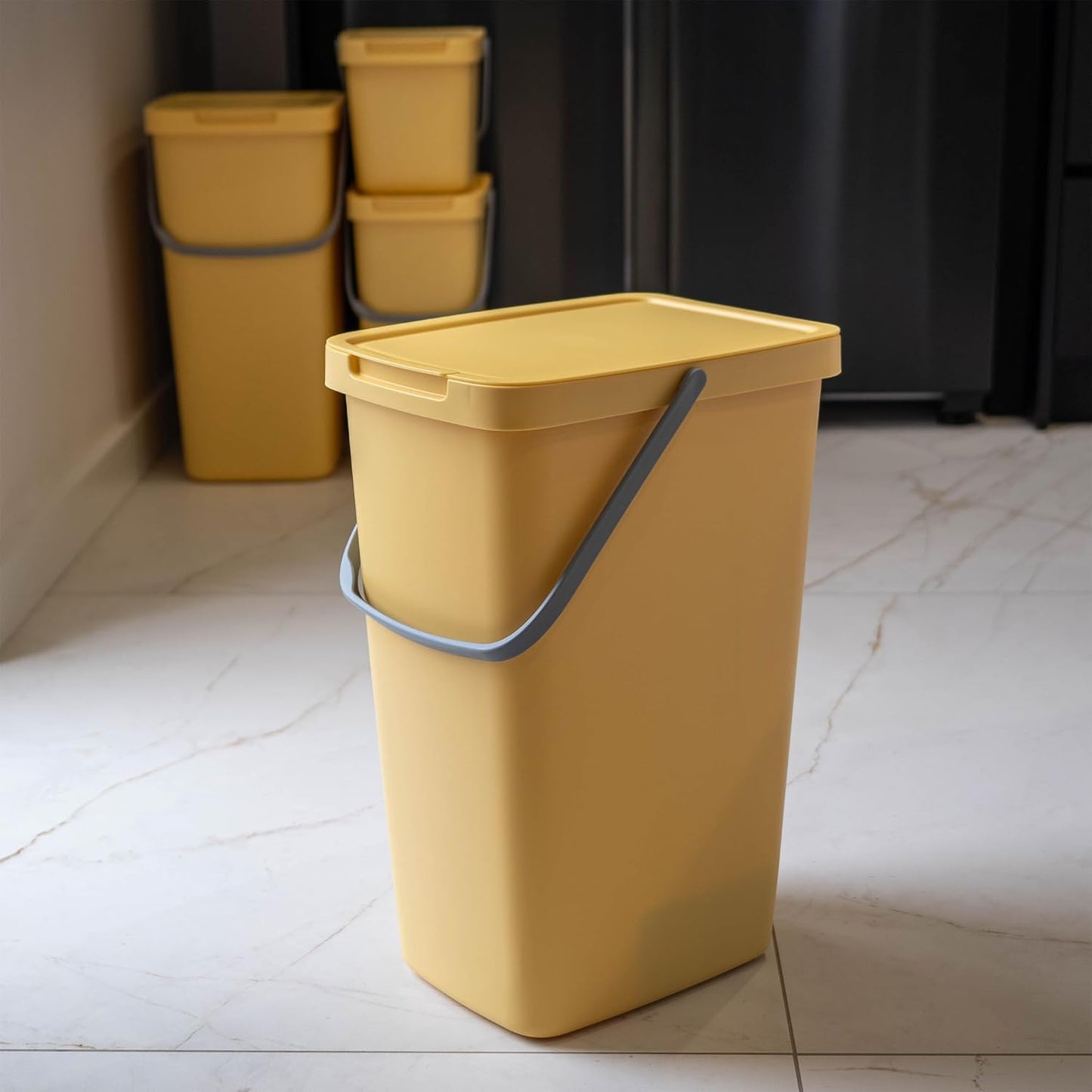 Rechteckiger Abfalleimer mit Klappdeckel, 20L Gelb