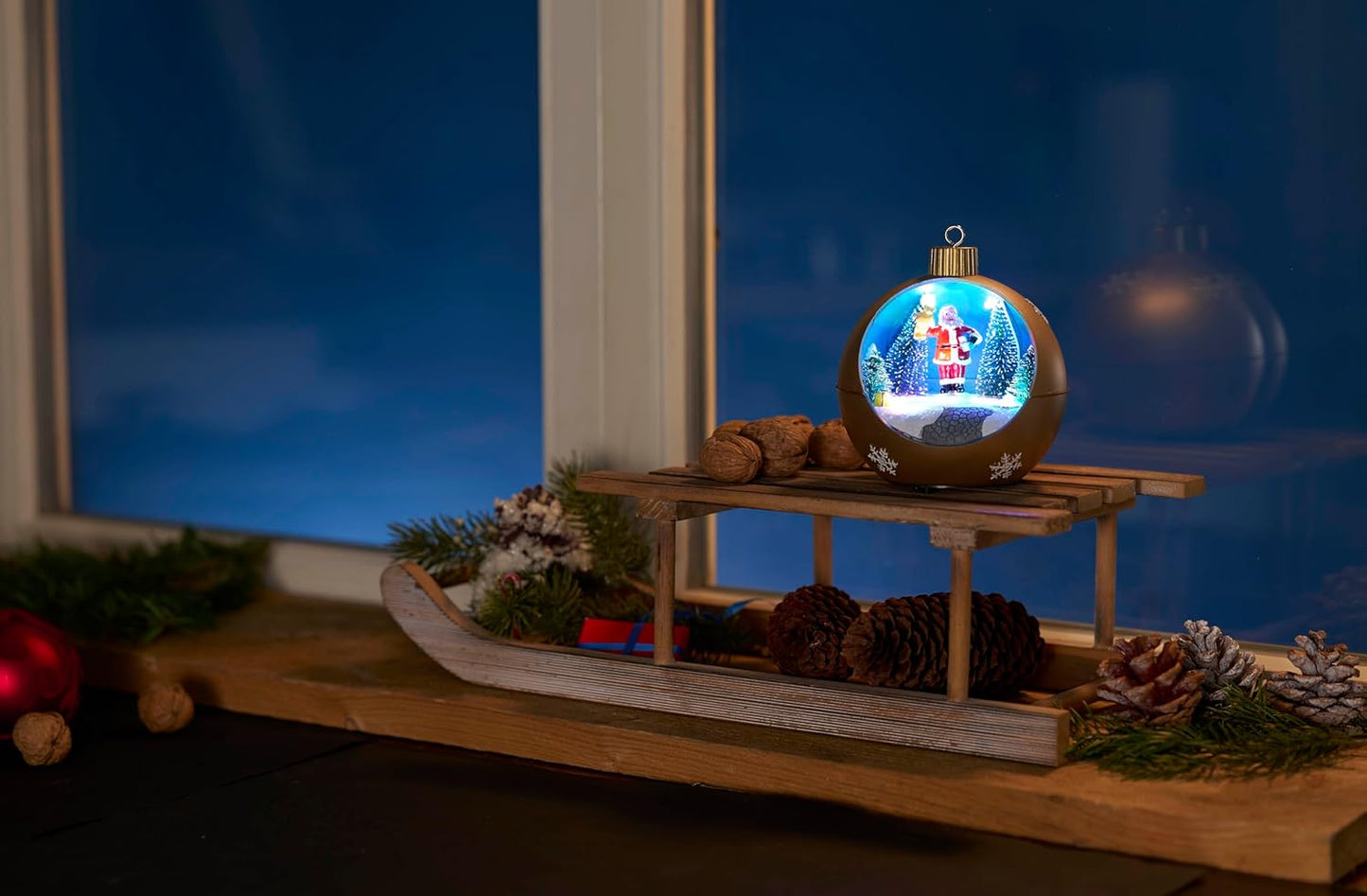 LED Weihnachtskugel Santa mit Melodiefunktion und Figuren, Santa, Christkugel